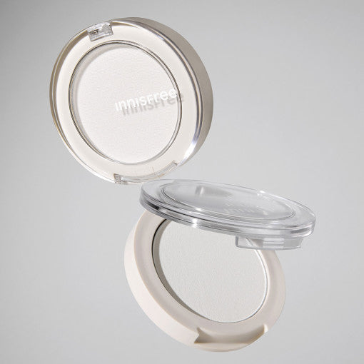 innisfree SHEER Glowy Highlighter 4