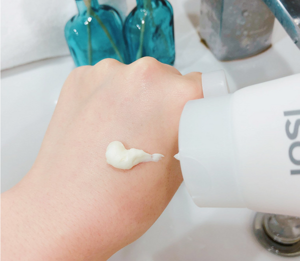 isoi Sensitive Skin Anti-Dust Cleansing Foam 30ml 3