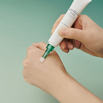 SKIN1004 Madagascar Centella Tea-Trica Spot Cream 20ml 4