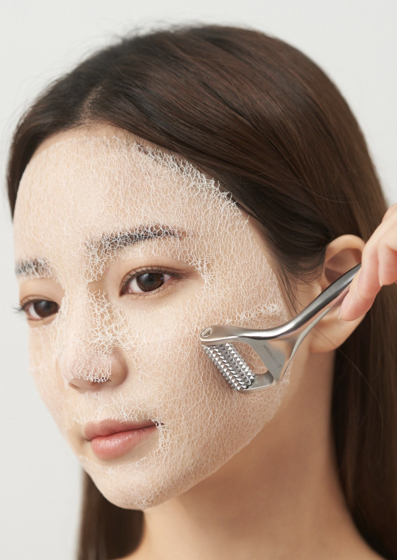 MEDITHERAPY Wrinkle-Fit Needle Face Roller 110.5g 3